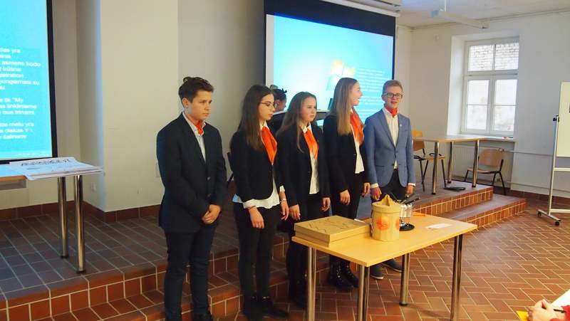 Lietuvos moksleiviai susirungė kūrybinių industrijų turnyre 
